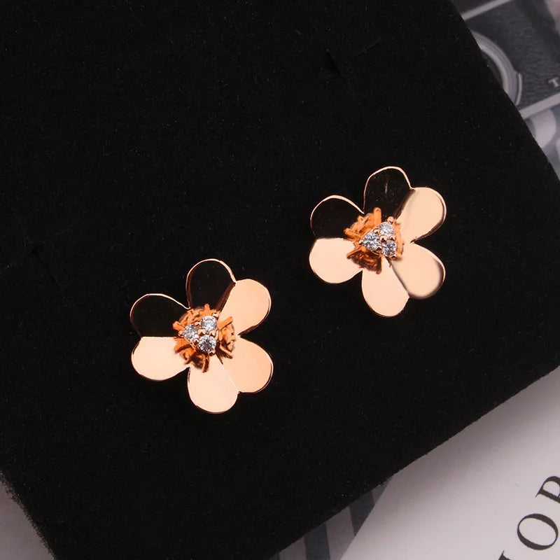 Lucky Clover Flower Pendants Necklaces