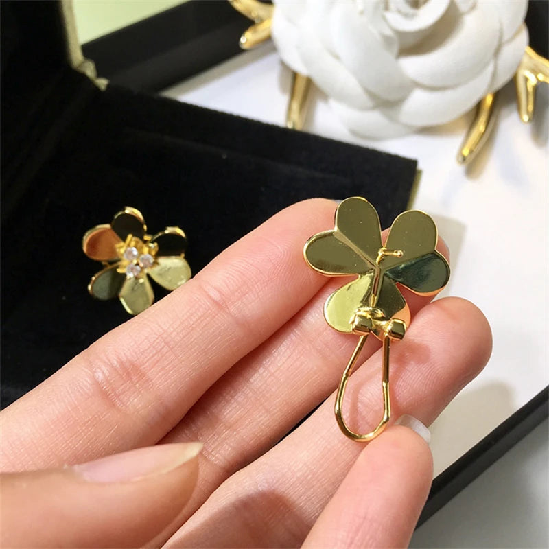 Lucky Clover Flower Pendants Necklaces