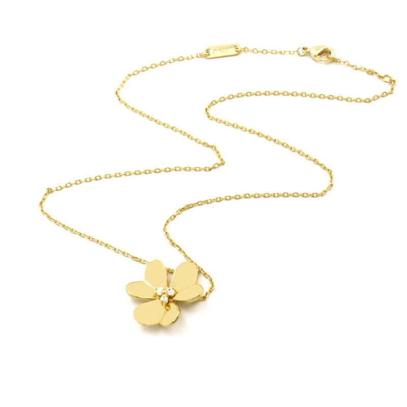 Lucky Clover Flower Pendants Necklaces