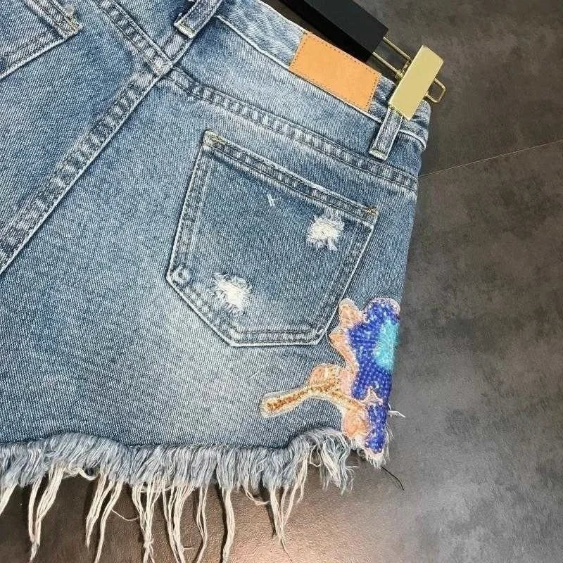 Embroidery Patch Raw Denim Shorts