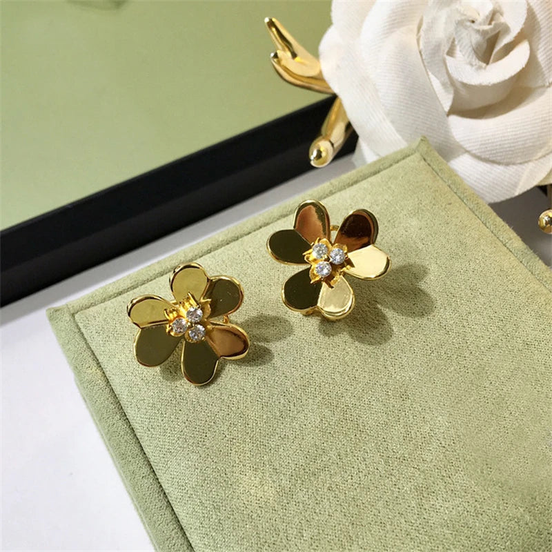 Lucky Clover Flower Pendants Necklaces